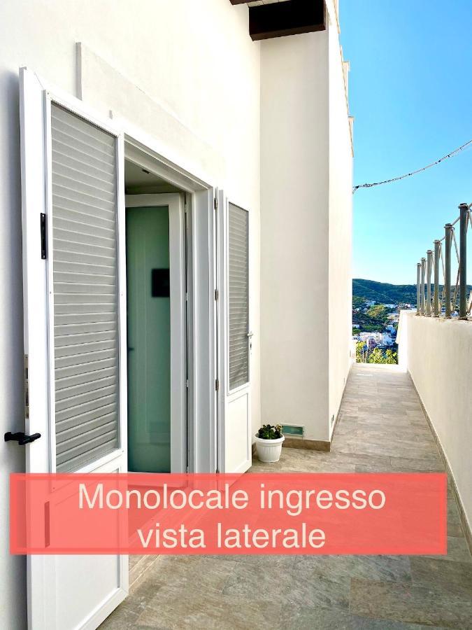 Hotel Domus Ɫ Ponza Esterno foto